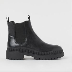 H&M Chelsea Boots